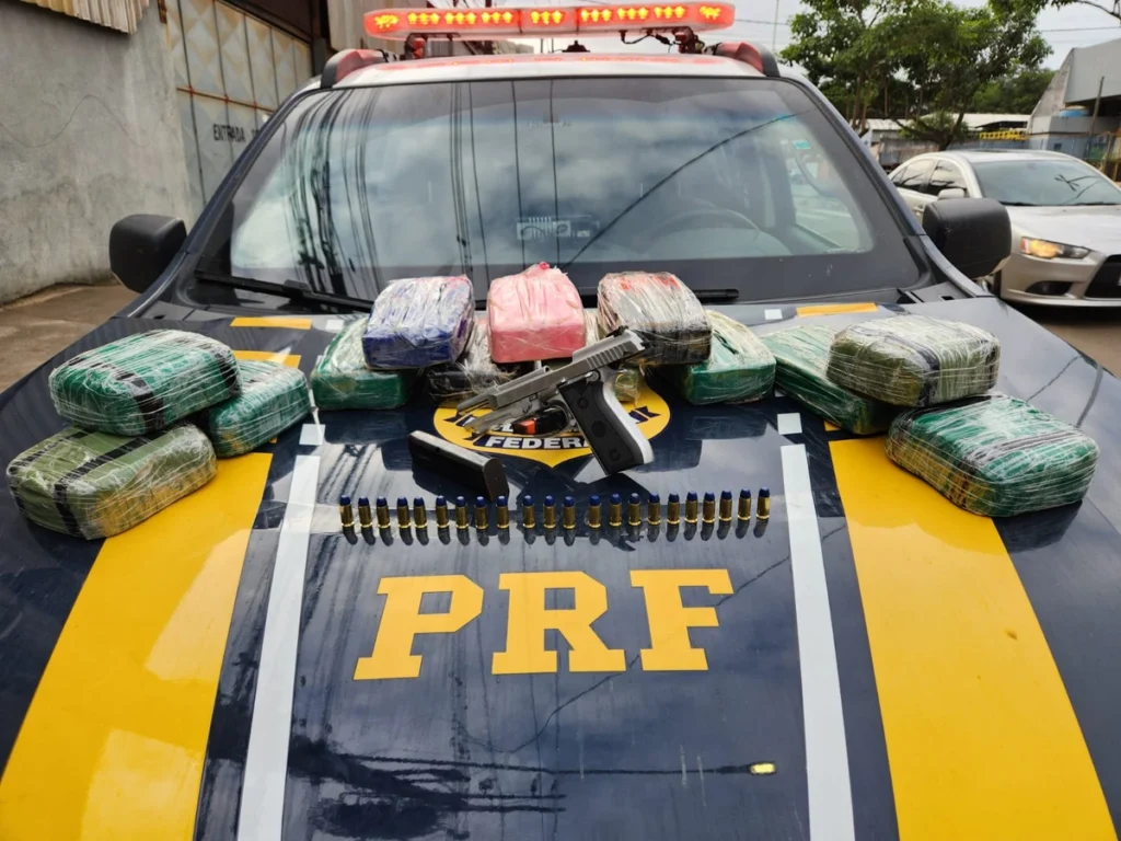 apreensao-em-cariacica-feita-pela-prf-da-droga-oxi-arma-e-municoes-2770978-article