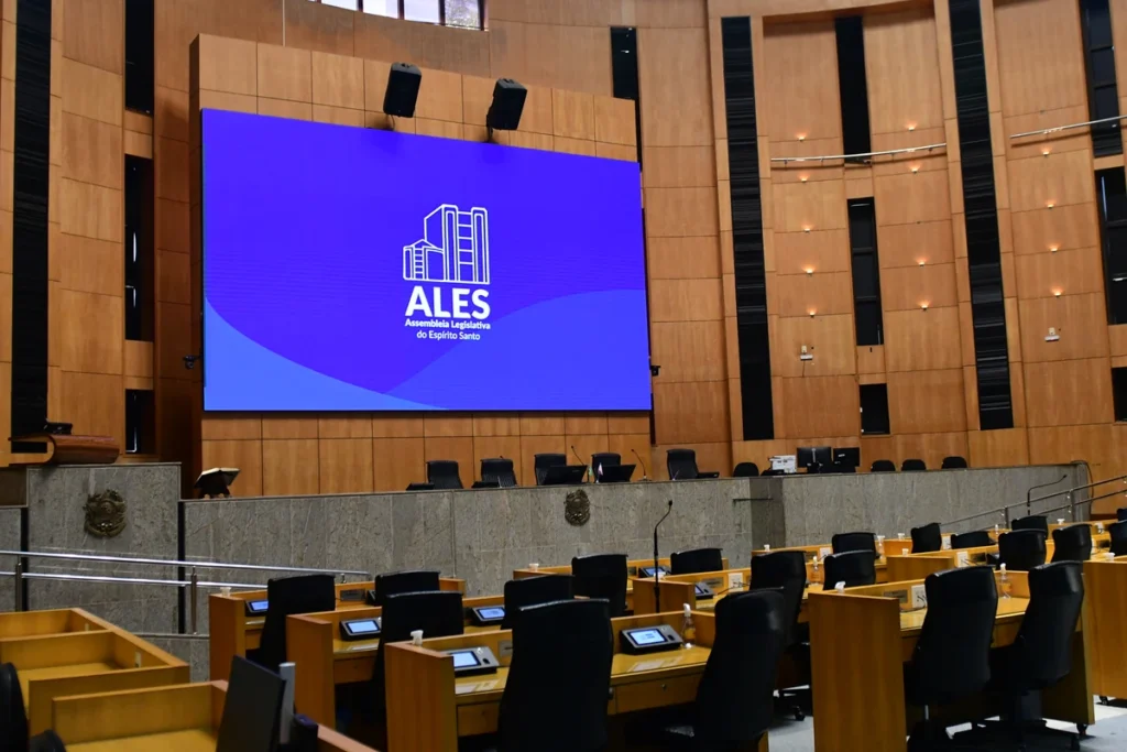 plenario-da-assembleia-legislativa-2935749-article