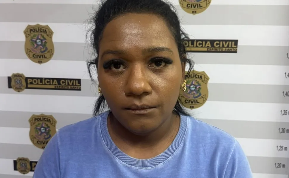 Mulher-e-presa-por-desviar-mais-de-R-450-mil-de-em0028573300202512220946-7