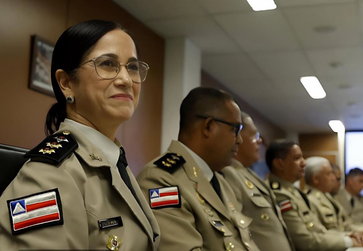 PM da Bahia promove primeira mulher ao posto de coronel em 200 anos de ...