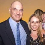 1_3-o-ministro-do-stf--alexandre-de-moraes--viviane-barci-de-moraes--rita-nolasco-e-o-presidente-do-stf--ministro-lui--s-roberto-barroso-59228306