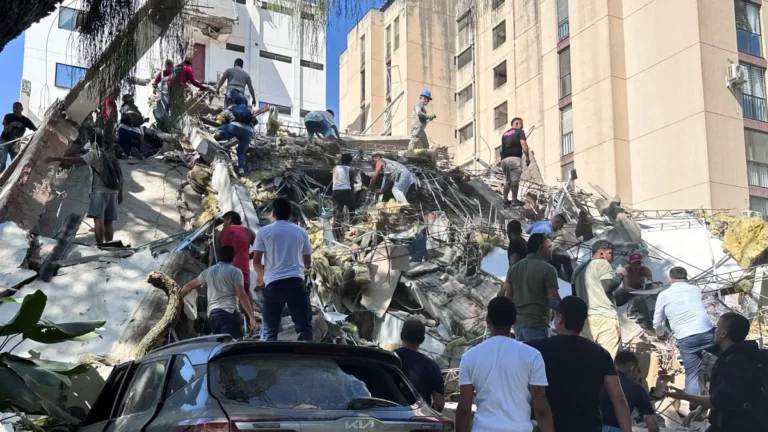2026-08-10T184149Z_1_LYNXMPEM791D9_RTROPTP_4_COLOMBIA-QUAKE_d1af3f-e1786397779441